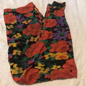 LuLaRoe Tall & Curvy Floral Leggings Like New